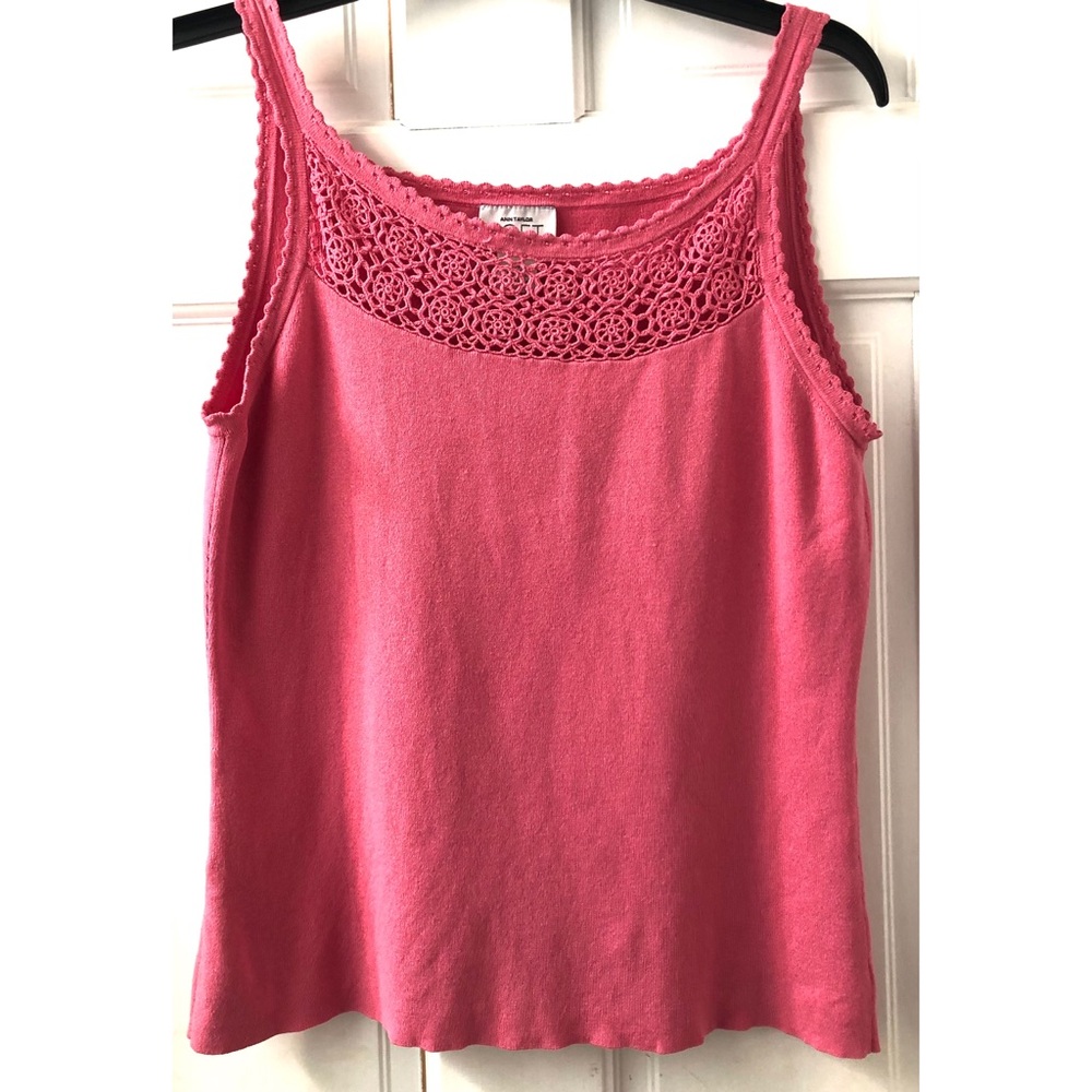 🌼 LOFT Tank Top Pink Embroidered Blouse